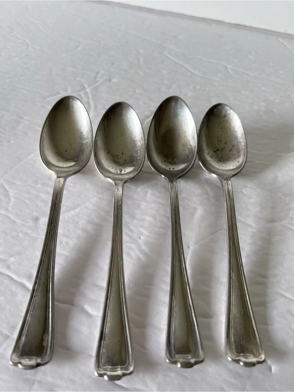 VTG 1847 Rogers Bros Flatware set of 4 Teaspoons 